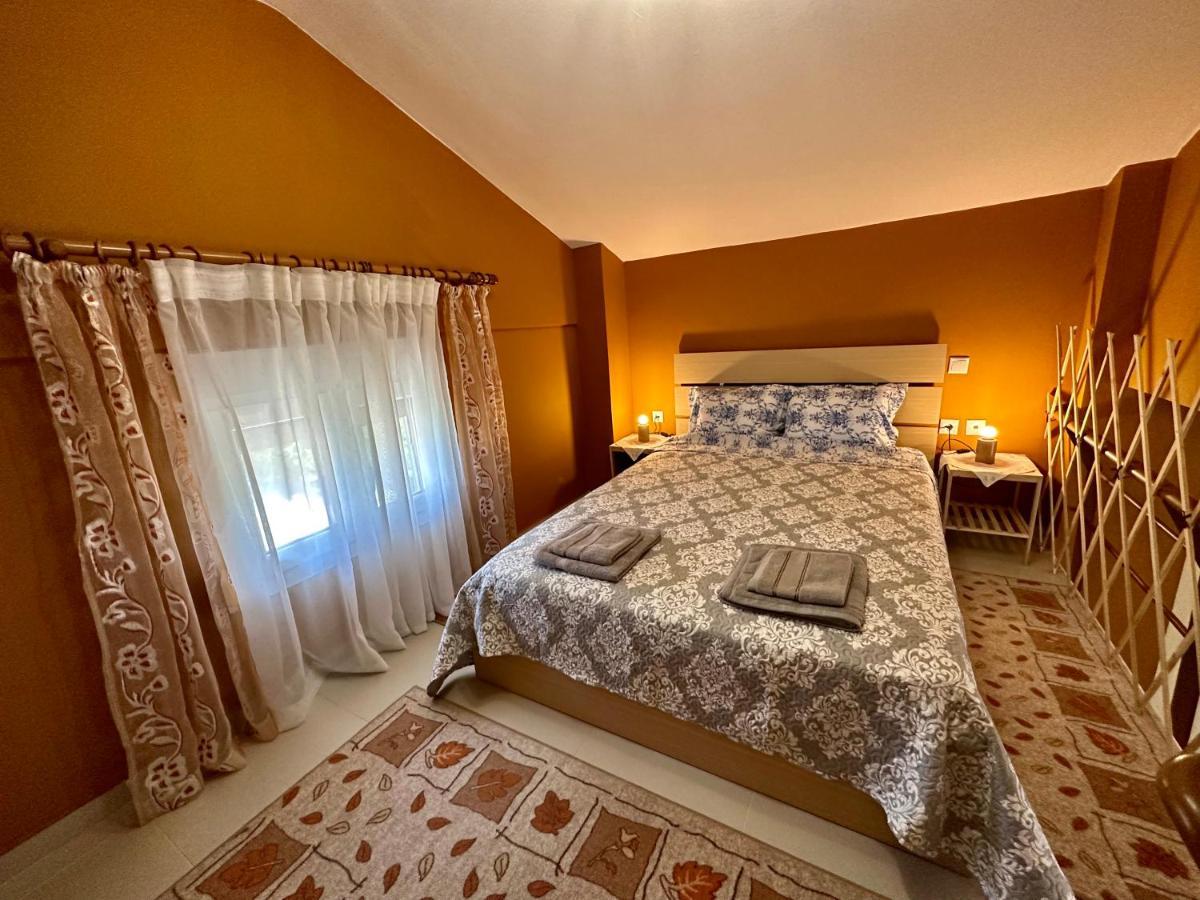 Hilltop Lodge Órma Dış mekan fotoğraf